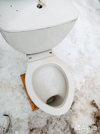 Унитаз с бачком бу