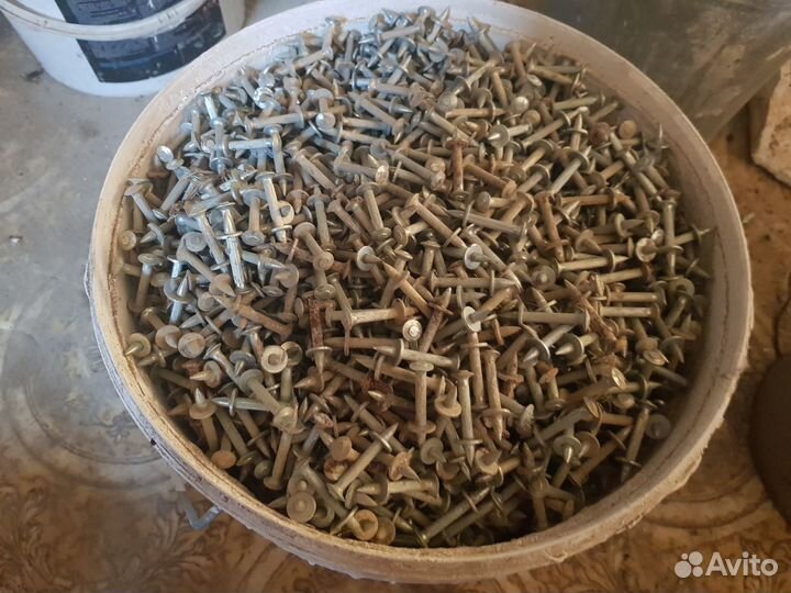 Дюбель гвоздь 6х40