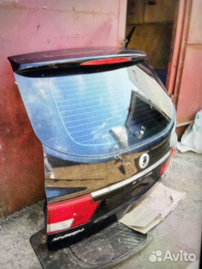 Дверь багажника кайрон