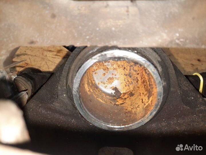 Суппорт передний левый Honda Accord CM2 K24A 2003