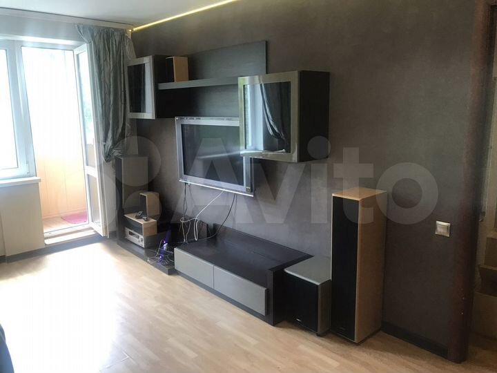 2-к. квартира, 50 м², 6/9 эт.