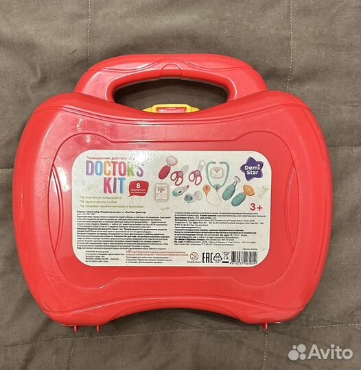 Набор доктора в чемодане