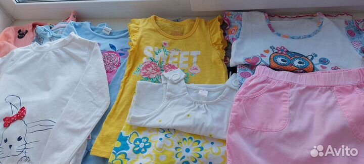 Одежда на девочку 104-110