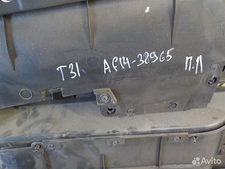 Обшивка двери передней левой Nissan X-Trail (T31)