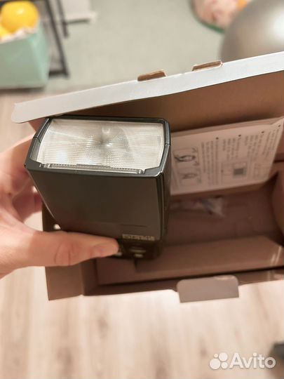 Вспышка nissin di466