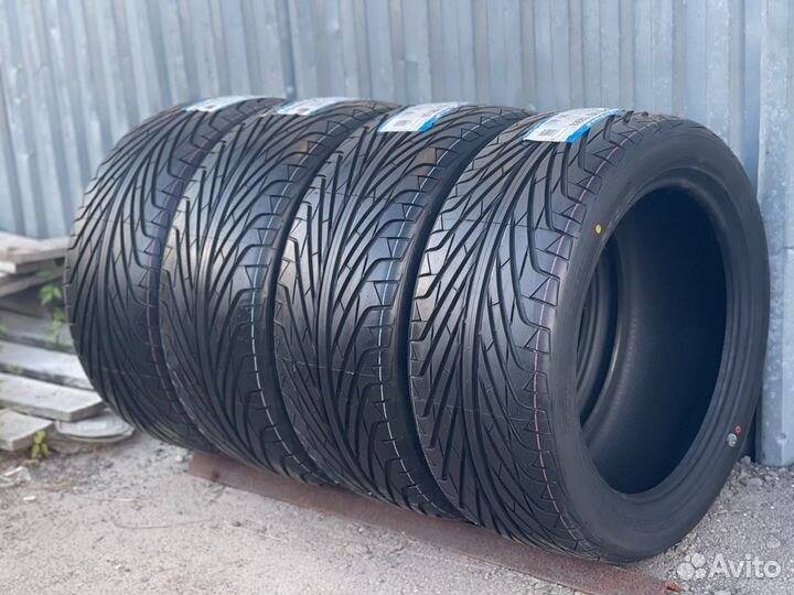 Triangle TR968 245/45 R18