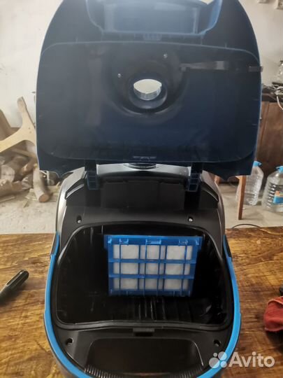 Пылесос Philips 2400 watt