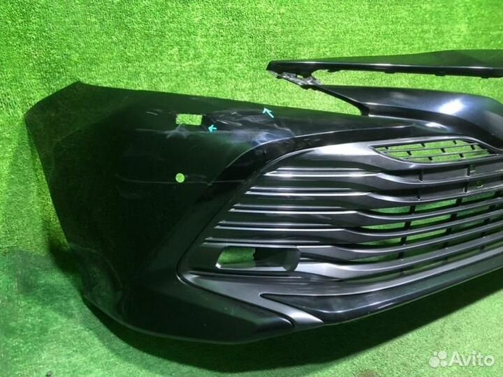 Бампер передний Toyota Camry