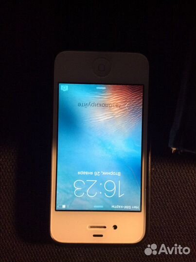 Телефон iPhone 4