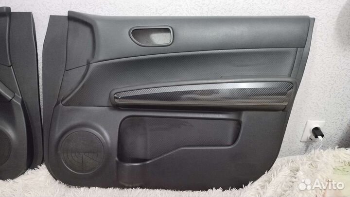 Обшивки дверей x-trail t31