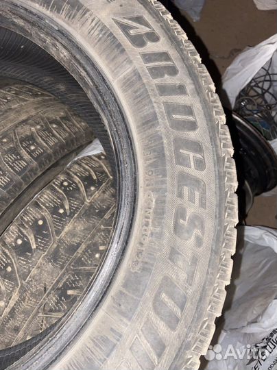 Bridgestone Blizzak LM005 DriveGuard 4.00/15.5 R5