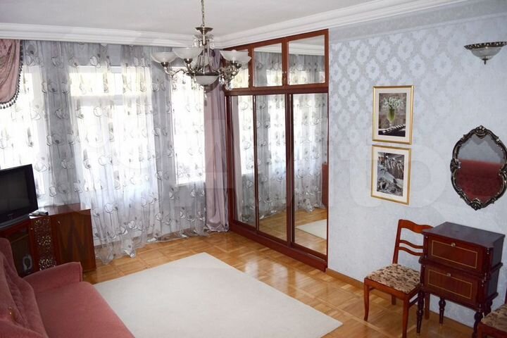 2-к. квартира, 80 м², 3/4 эт.