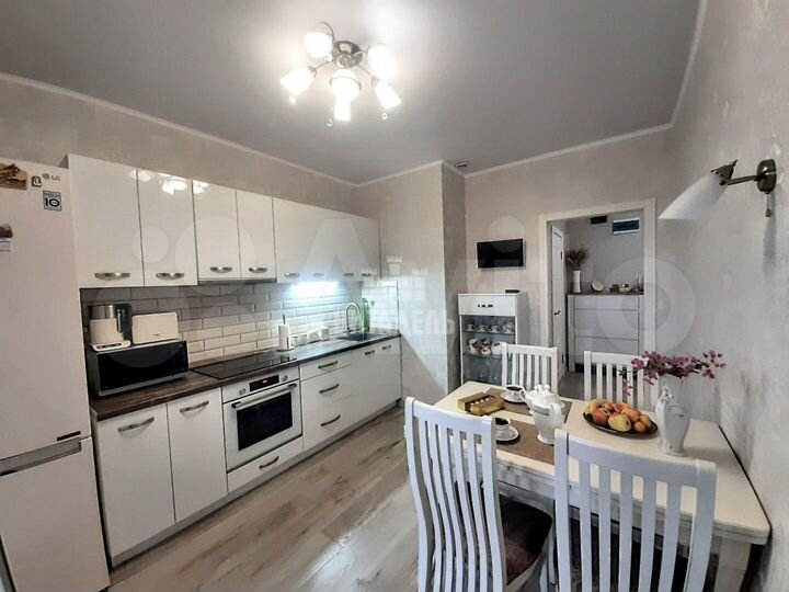 2-к. квартира, 68 м², 18/25 эт.