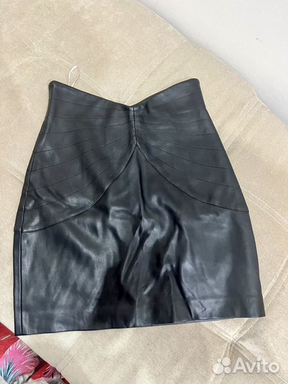 Стильные зимние вещи: юбка lime, шорты Zara