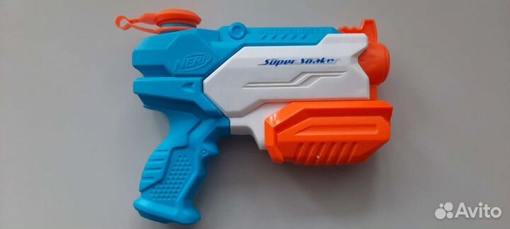 Детски водный пистолет nerf