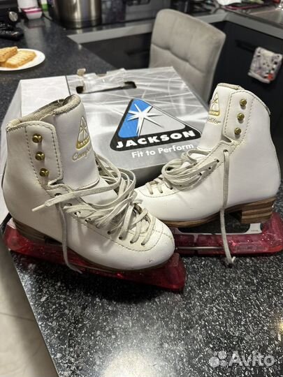 Фигурные коньки jackson competitor 2c