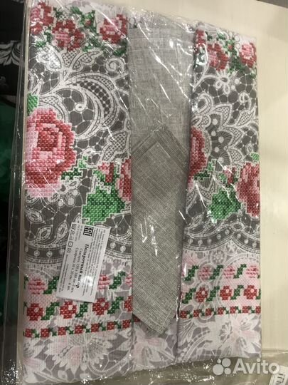 Скатерть и 6 салфеток