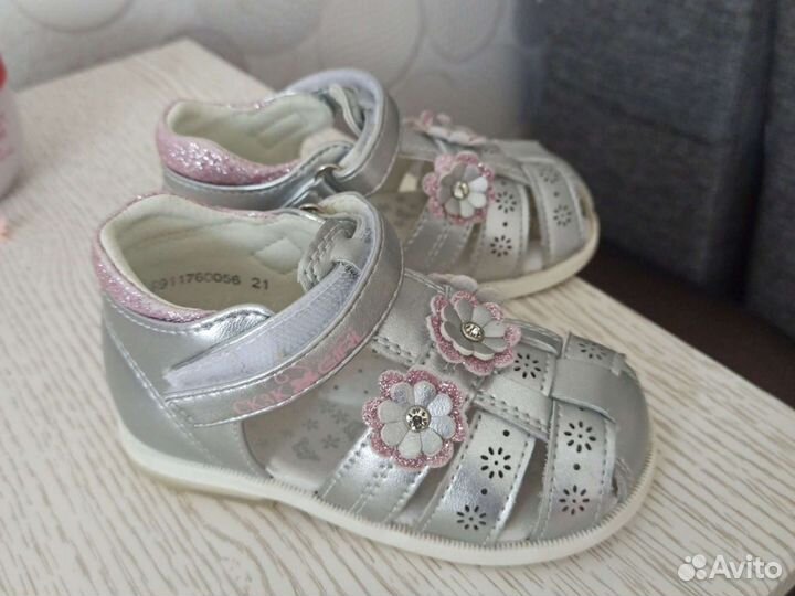 Сандалии для девочки