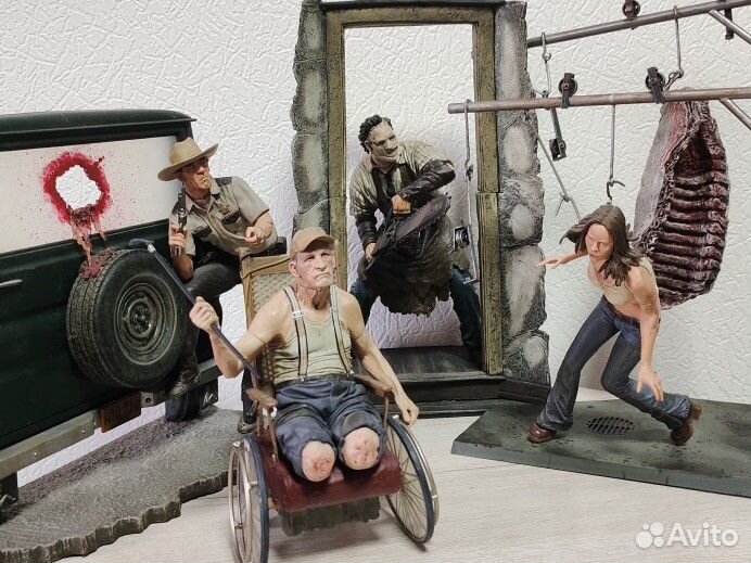 Коллекционные фигурки фирмы Neca и McFarlane