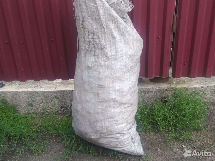 Уголь древесный в мешках