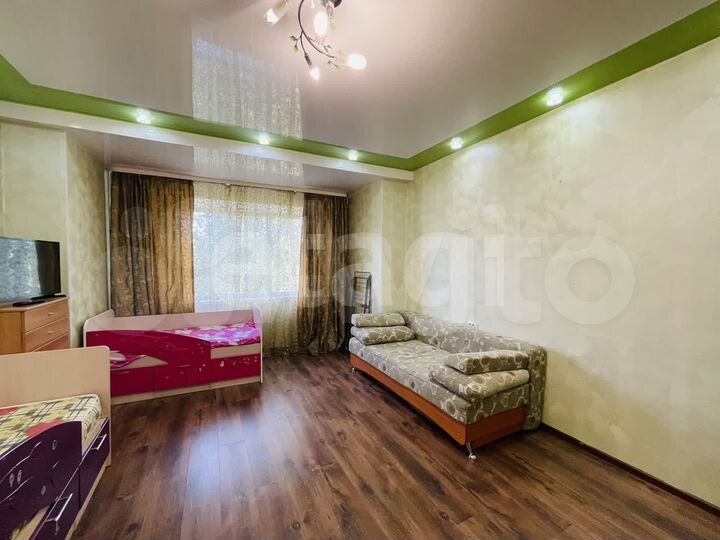 2-к. квартира, 61 м², 2/5 эт.