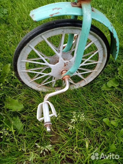 Трехколесный велосипед советский