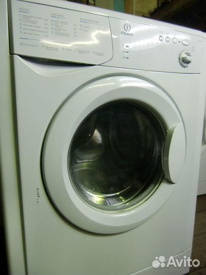 Стиральная машина Indesit wiun 81
