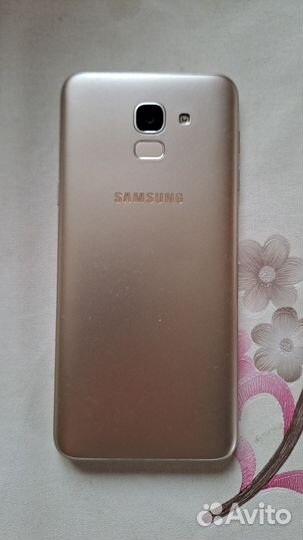 Смартфон Samsung J6 (2018)