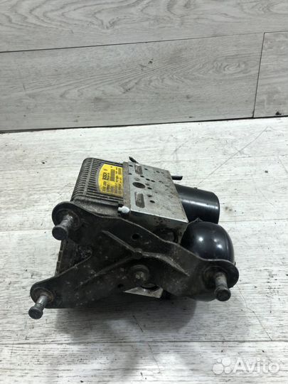 Блок ABS (насос) Мерседес