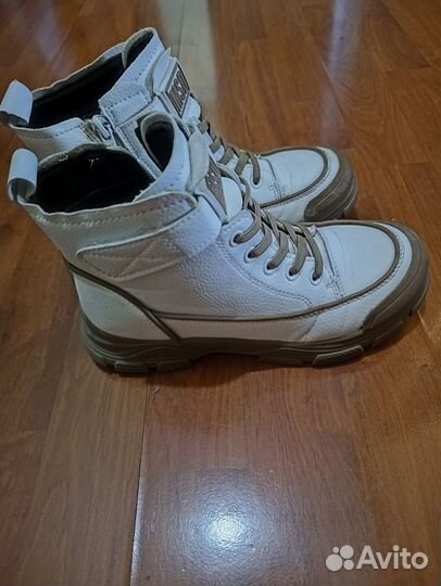 Ботинки для девочки