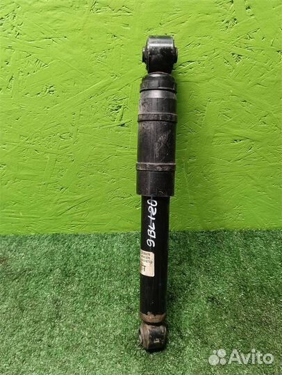 Стойка амортизатора задняя Opel Zafira A 2004