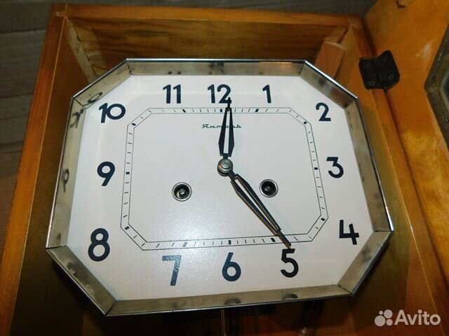 Старинные настенные часы Янтарь с боем СССР в инте