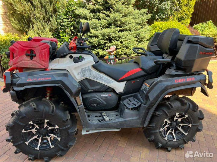 Квадроцикл BRP Outlander 1000 XMR