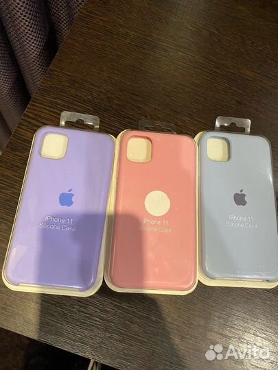 Чехол на iPhone 11