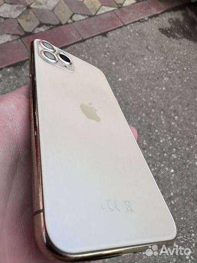 iPhone 11 Pro, 64 ГБ