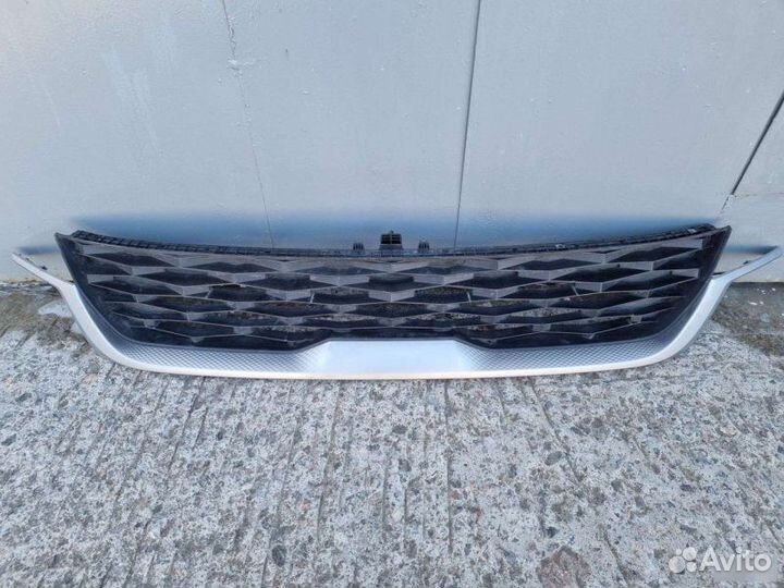 Решетка радиатора Kia Seltos