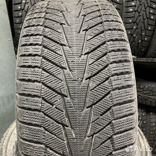 Hankook Winter I'Cept iZ 2 W616 255/40 R19 100T