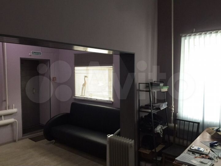 Торговая площадь, 65 м²