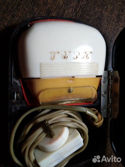 Электробритва. Нева СССР карболит