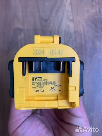 Аккумуляторная дрель шуруповерт Dewalt DCD701M