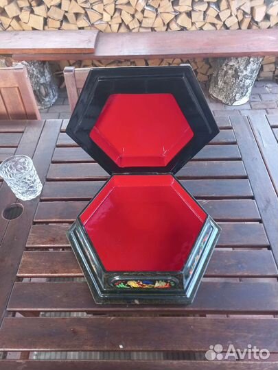 Огромный выбор сувенирной продукции