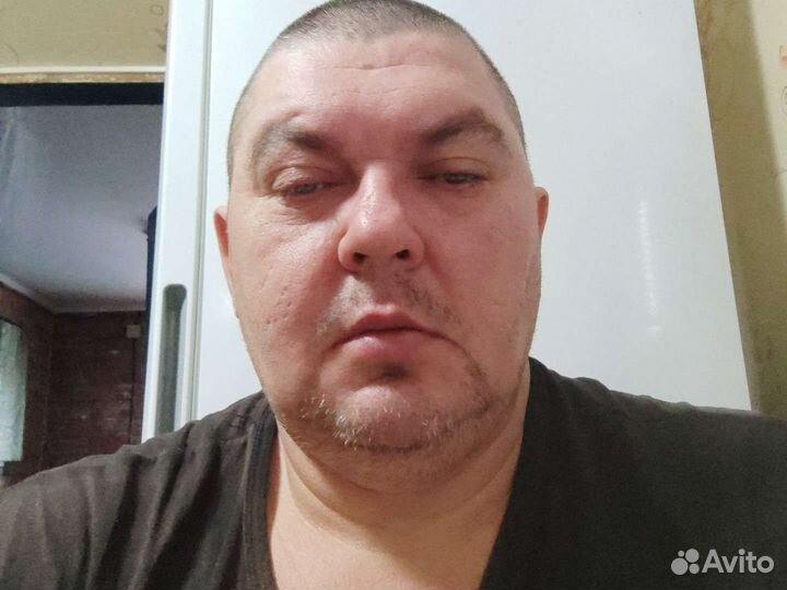 Машинист крана на пневмо и гусеничном ходу коротко