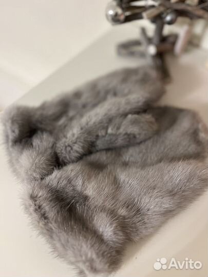 Меховые варежки из песца