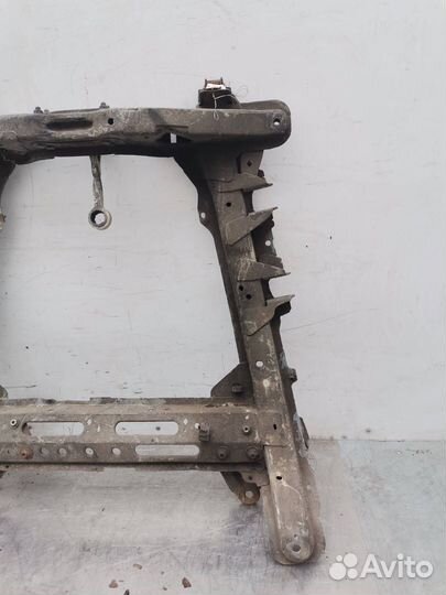 Передняя балка (подрамник) Renault Scenic рест