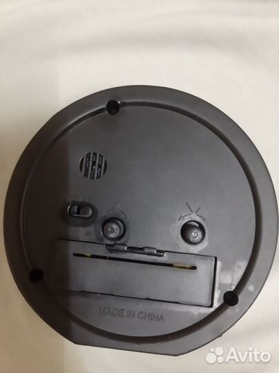 Часы будильник