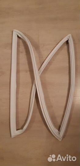 Уплотнительная резина холодильника бирюса 570X650