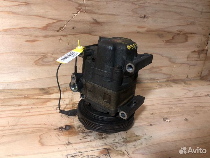 Компрессор кондиционера Mazda Demio DW3W B3ME 1998