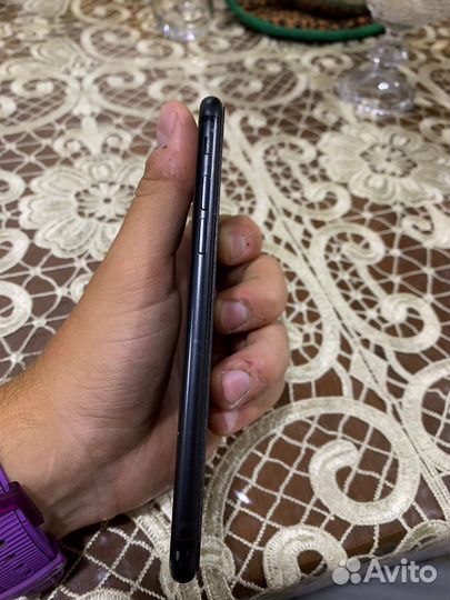 Телефон iPhone 7 128gb