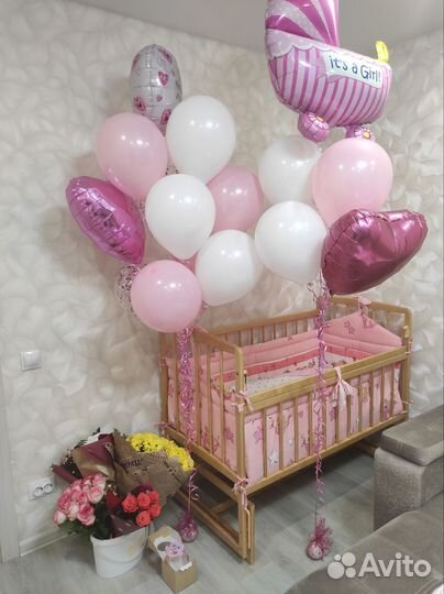 Детская кроватка с маятником