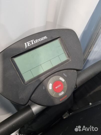 Беговая дорожка JetStream бу (не работают провода)